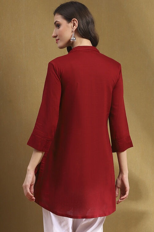 Crimson Red Rayon Short Kurti with Shirt Collar & Button Detailing