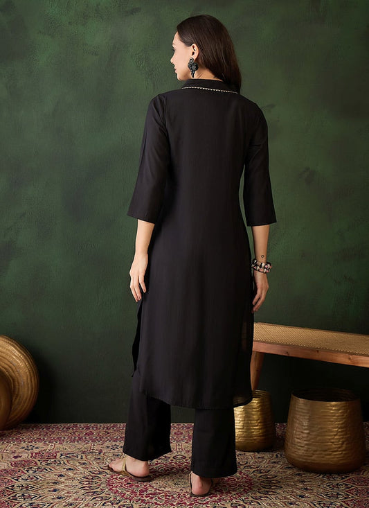 Black Chanderi Silk Kurta with Straight Pants – Elegant Evening & Formal Wear