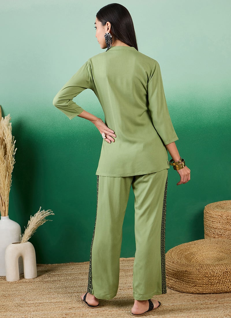Green Rayon Sequins Kurta with Straight Pants – Elegant After Six Wear